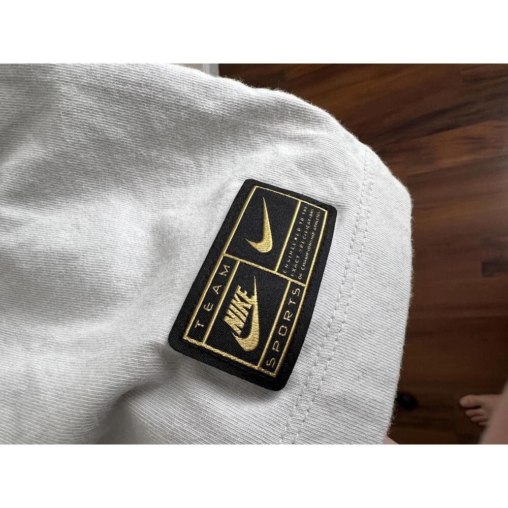 Nike “The Nike Tee” Gold Marble Logo T-Shirt Graphic Tee Size L - Picture 3 of 5